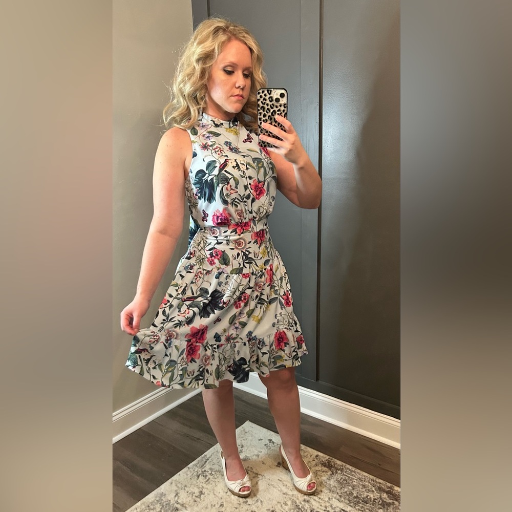 Eliza J Floral Dress - Picture 2 of 5